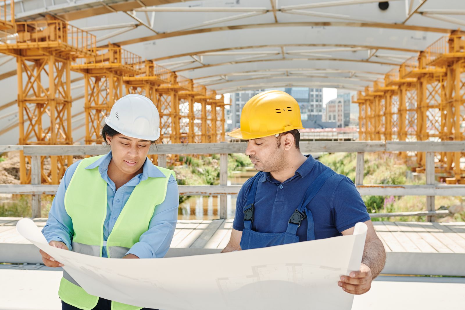 Global Building Panels Market Size study, by Type (Concrete Panels, Vacuum Insulated Panels, Structural Insulated Panels and Wood Panels), End Use (Floors & Roof top, Walls, Columns & beam and Staircase), Raw Material (Concrete, Plastic, Metal, Wood and Silica) Application (Residential & Non-Residential) and Regional Forecasts 2025-2033